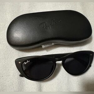 Ray-Ban Black Sunglasses